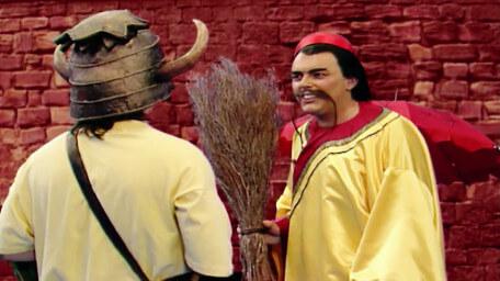 An inline image of the trader, Ah Wok (Mark Knight) in Series 6 of Knightmare.