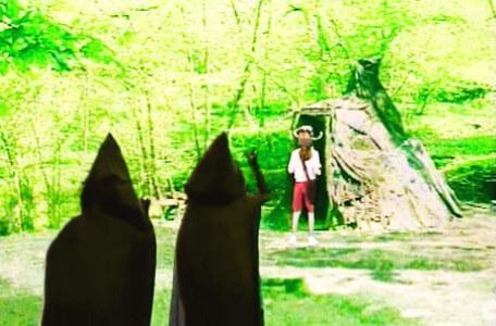 Knightmare Series 5 Team 5. Jenna is followed by assassins through Wolfglade.