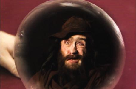 Knightmare Series 5 Team 5. A view of Sylvester Hands through Lord Fear's globe.
