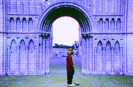 Knightmare Series 6 Team 5. Ben finds a spyglass in the ruins of Dungarth.